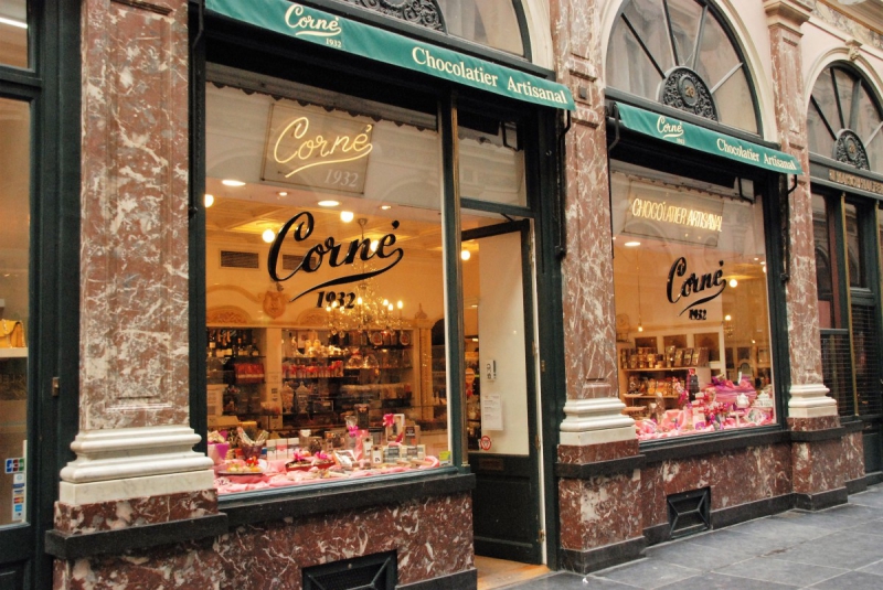 patisserie-PEGOMAS-min_chocolate_chocolaterie_shop_luxury_chic_gallery_brussels_belgium-558146